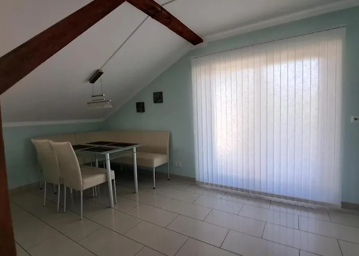 Koeck 110qm * ريسباخ